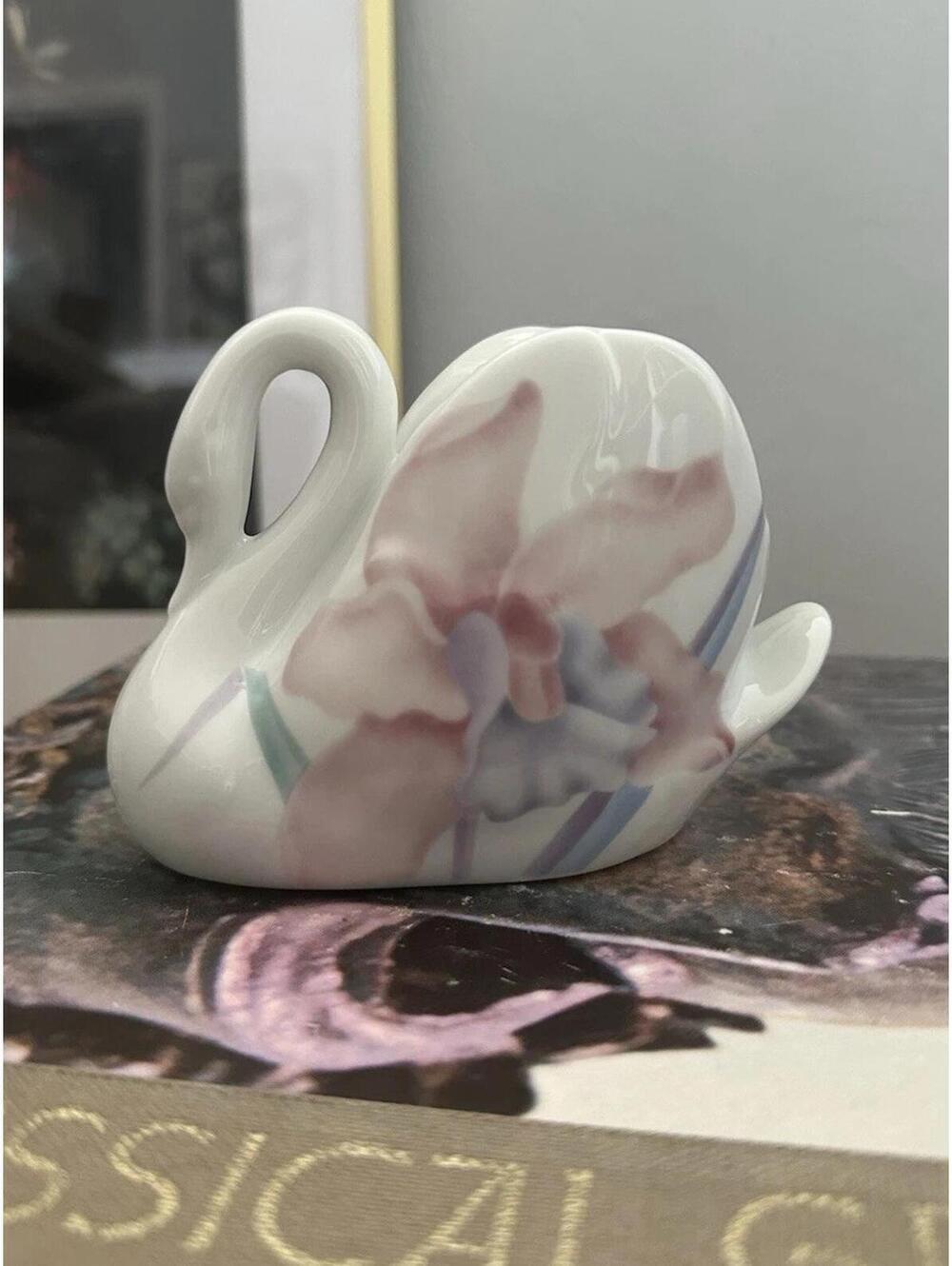 Swan Potpourri Aroma Diffuser Deauville by Claire Burke Made in Japan